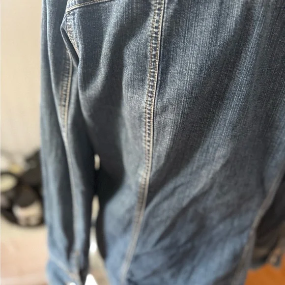 Banana Republic Denim Jacket - Picture 7 of 8
